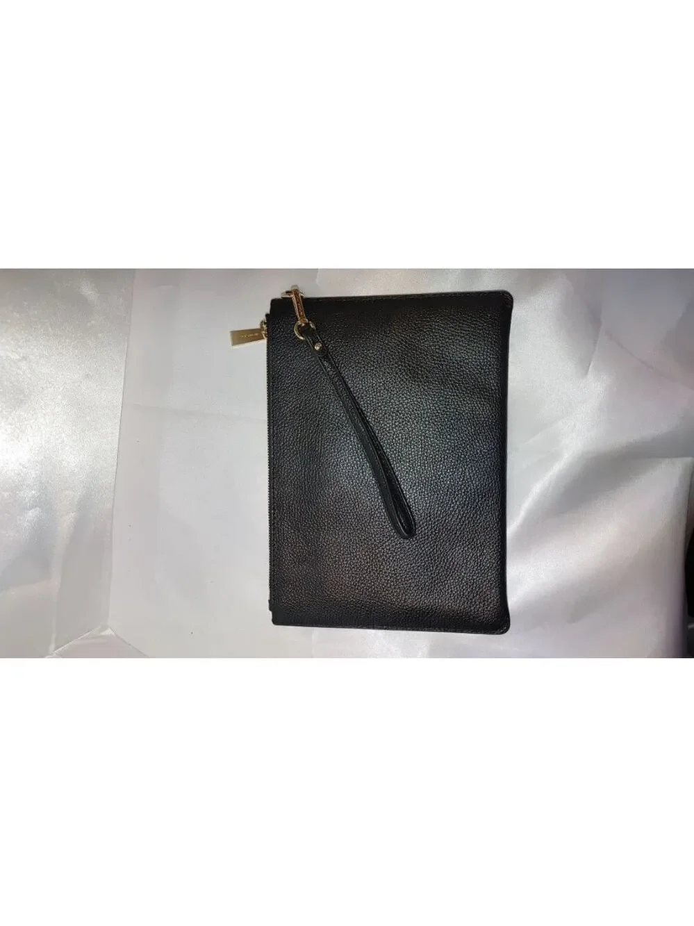 Michael Kors MD Pebbled Leather Clutch Wristlet